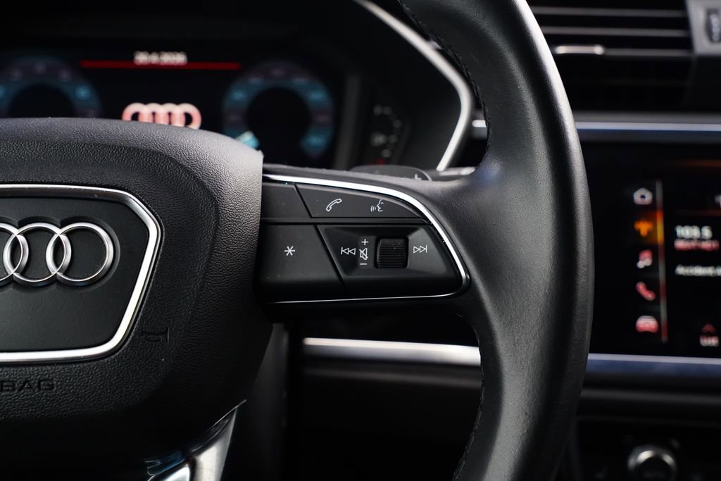 Used 2021 Audi Q3 2.0T Premium w/ Convenience Package AWD/4WD image 28