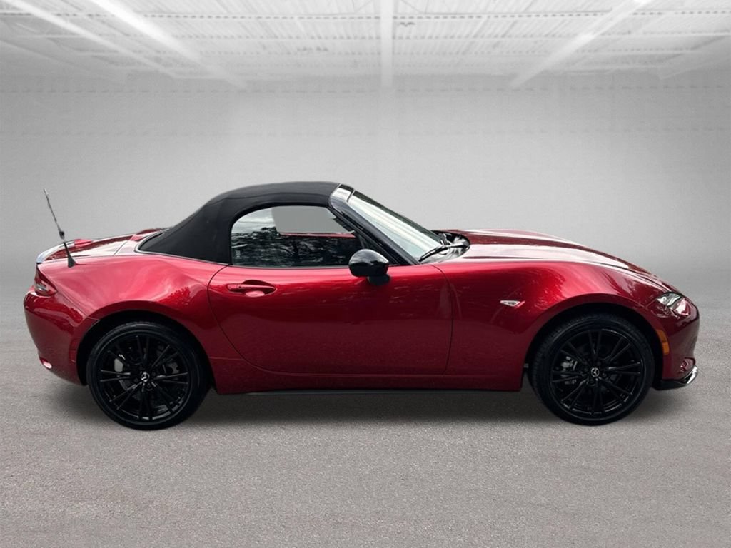 Used 2025 MAZDA MX-5 Miata Club RWD image 7