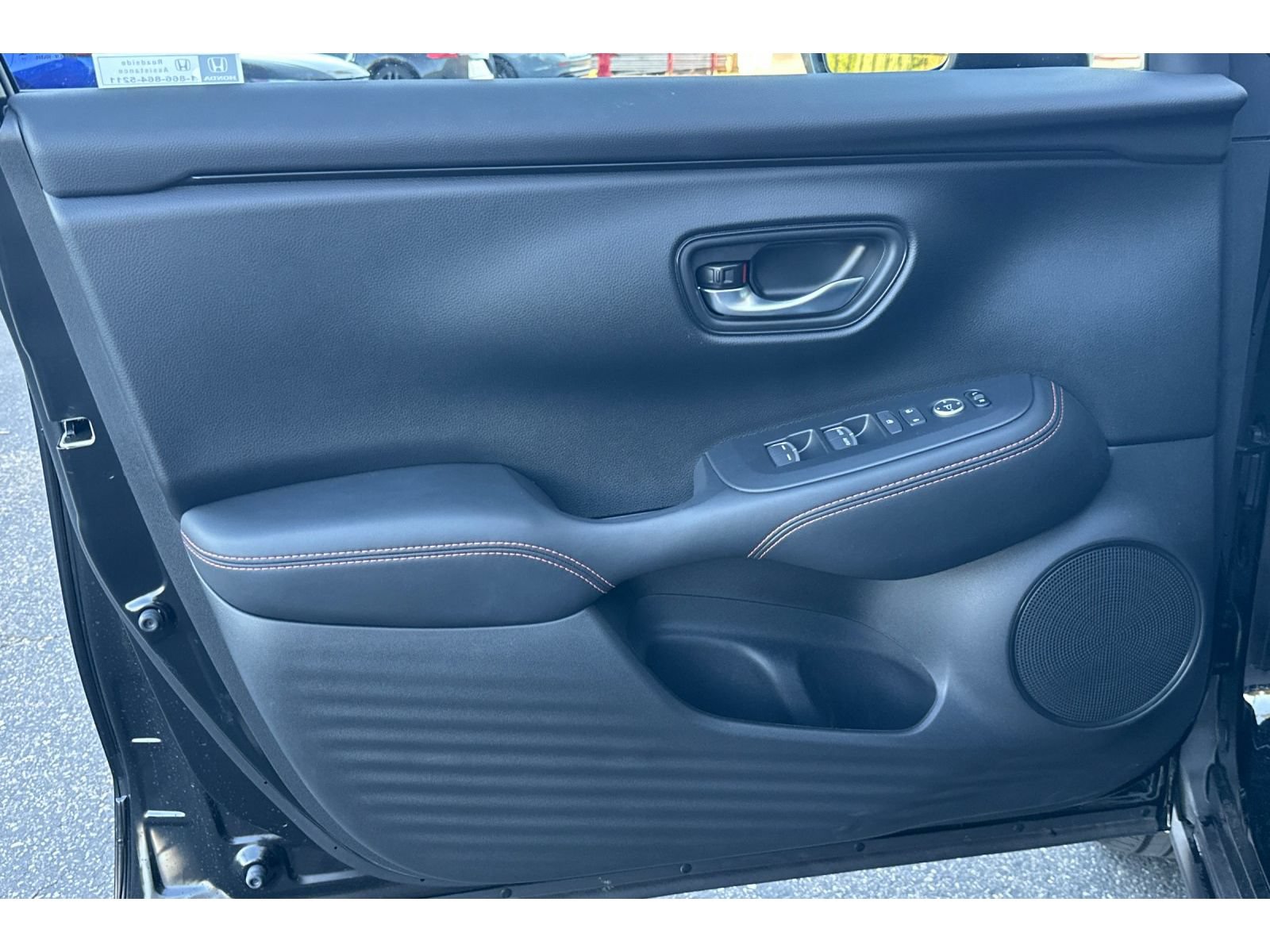 Used 2027 Honda HR-V Sport image 11