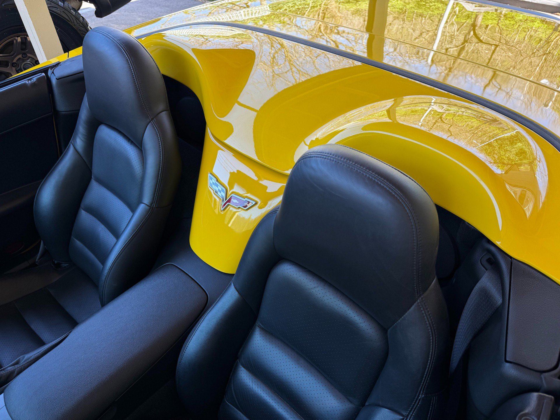 Used 2007 Chevrolet Corvette Convertible w/ Preferred Equipment Group image 17