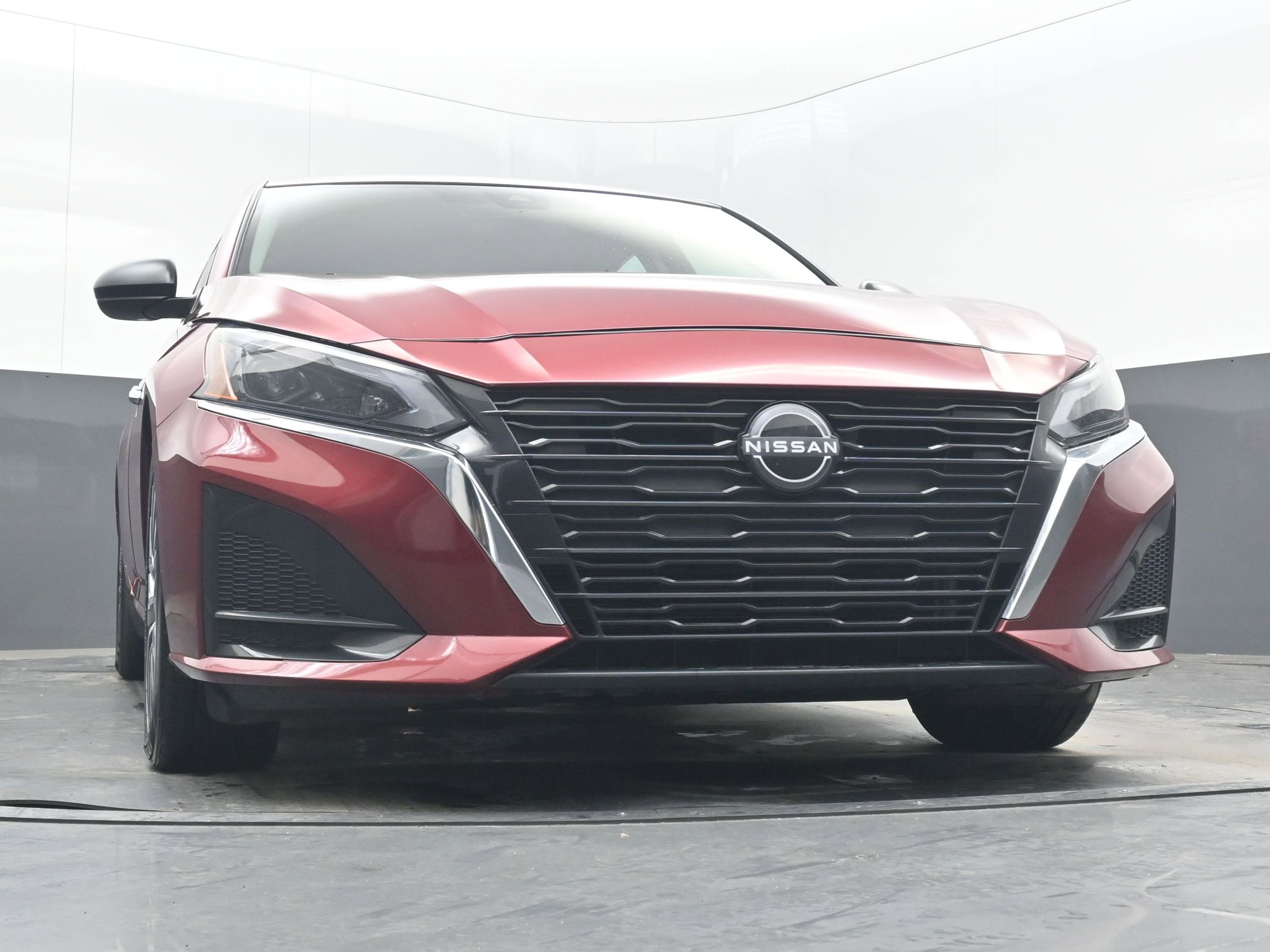 Used 2024 Nissan Altima 2.5 SV image 21