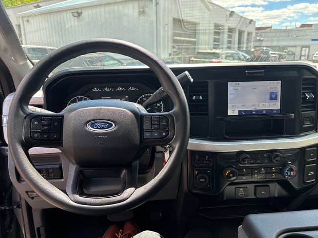 Used 2025 Ford F250 XLT w/ Snow Plow Prep Package AWD/4WD image 16