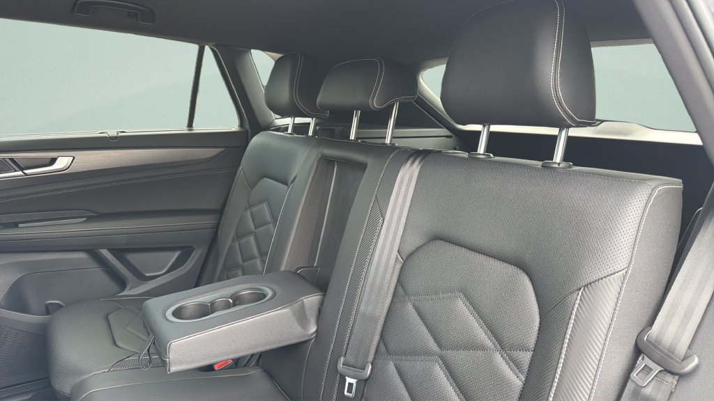 New 2026 Volkswagen Atlas Cross Sport SE FWD image 35