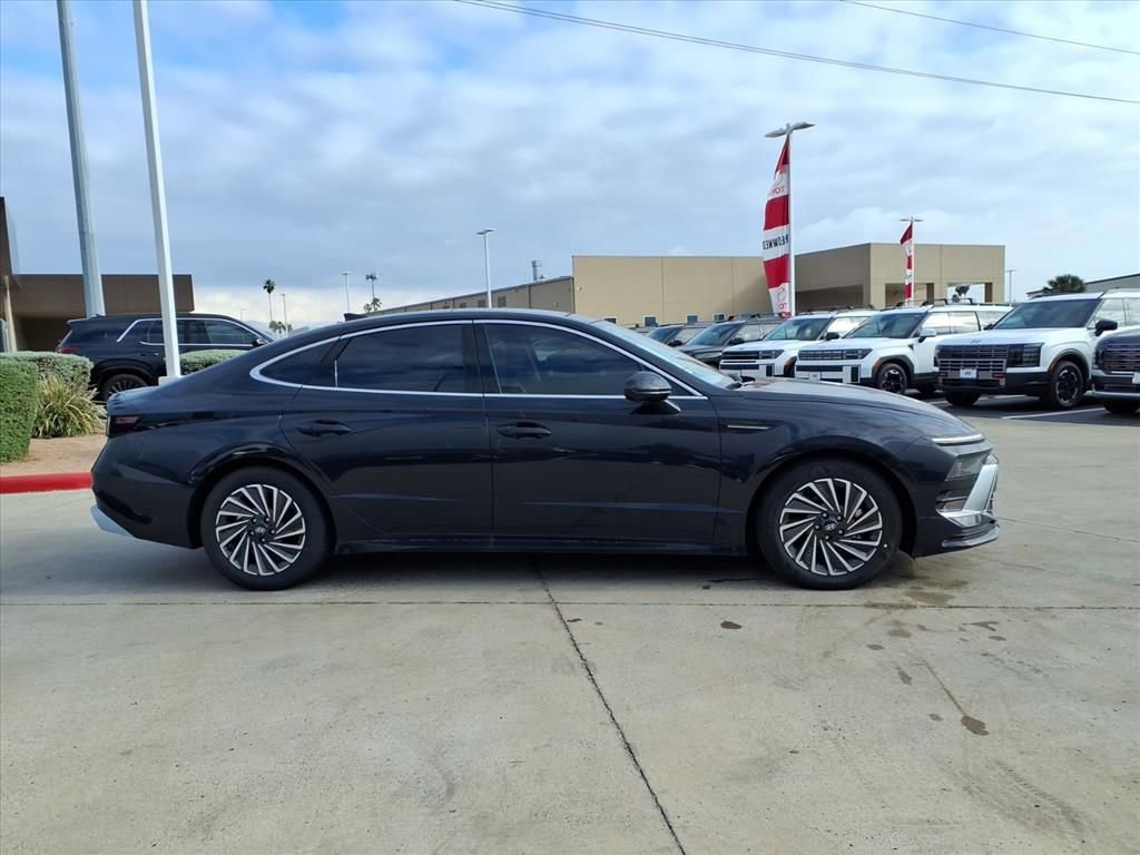 New 2025 Hyundai Sonata Limited image 6