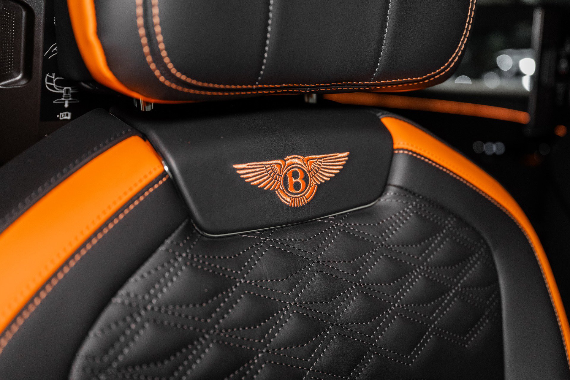 New 2025 Bentley Flying Spur Plug-In Hybrid image 59