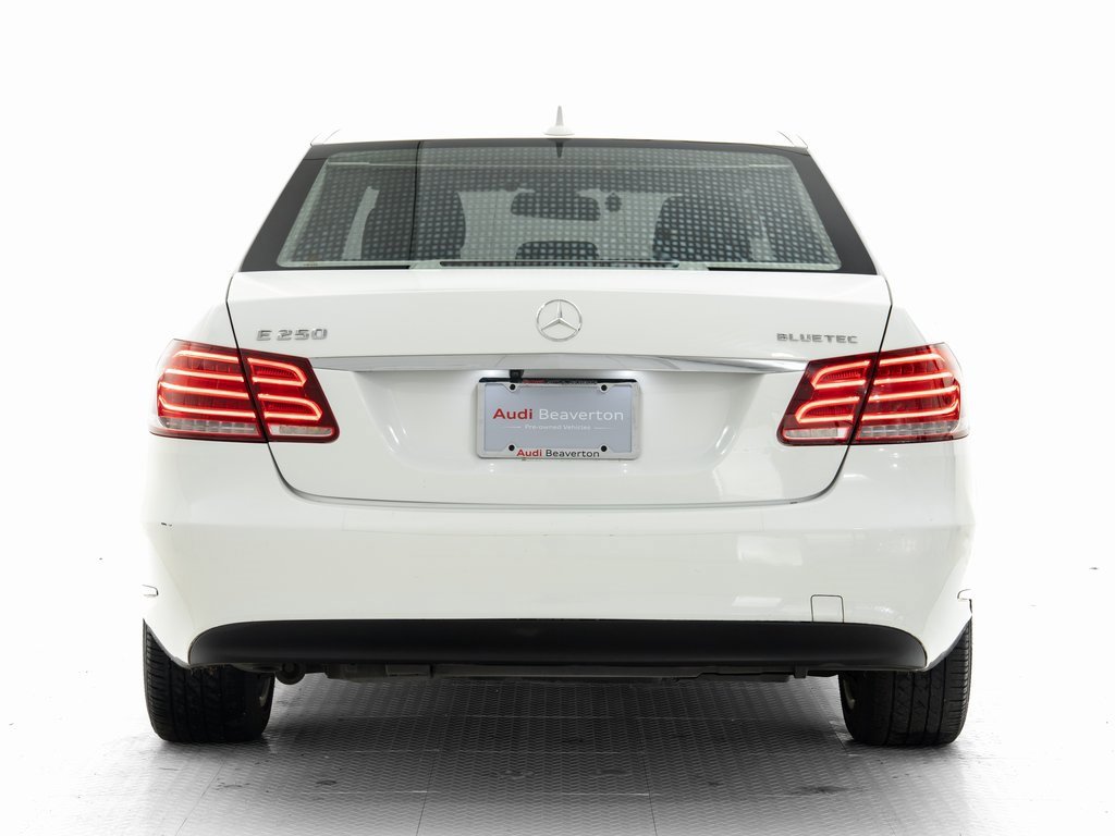 Used 2015 Mercedes-Benz E 250 BlueTEC 4MATIC Sedan image 33
