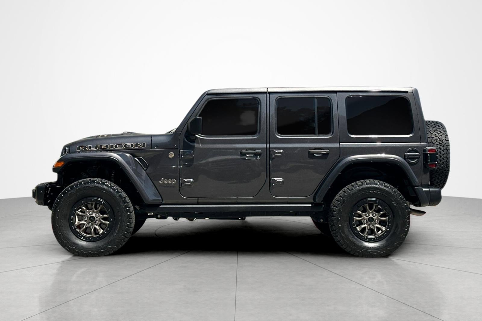 Used 2022 Jeep Wrangler Unlimited Rubicon w/ Trailer Tow Package AWD/4WD image 2