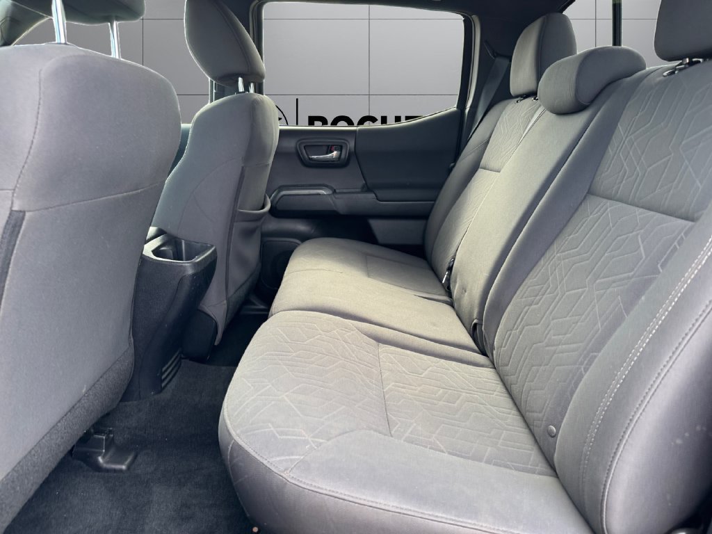 Certified 2019 Toyota Tacoma TRD Off-Road AWD/4WD image 16