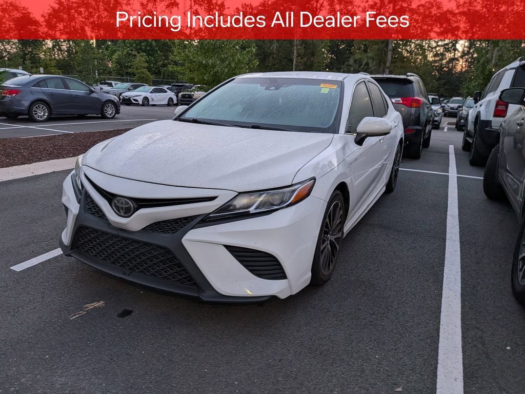 Used 2018 Toyota Camry SE FWD image 4