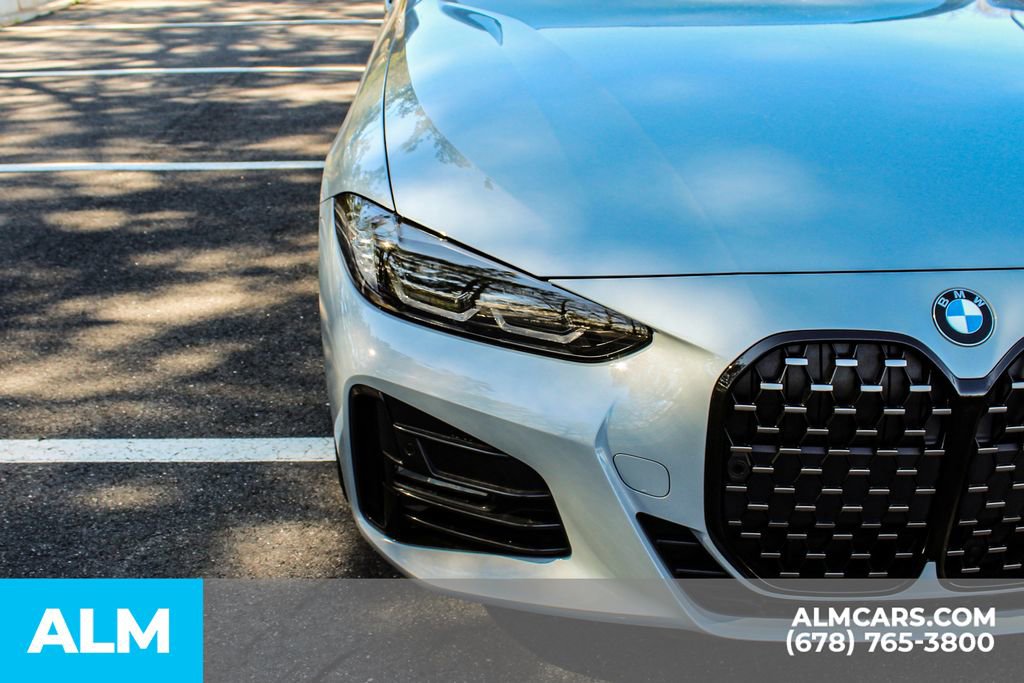 Used 2022 BMW 430i Coupe w/ M Sport Package image 12