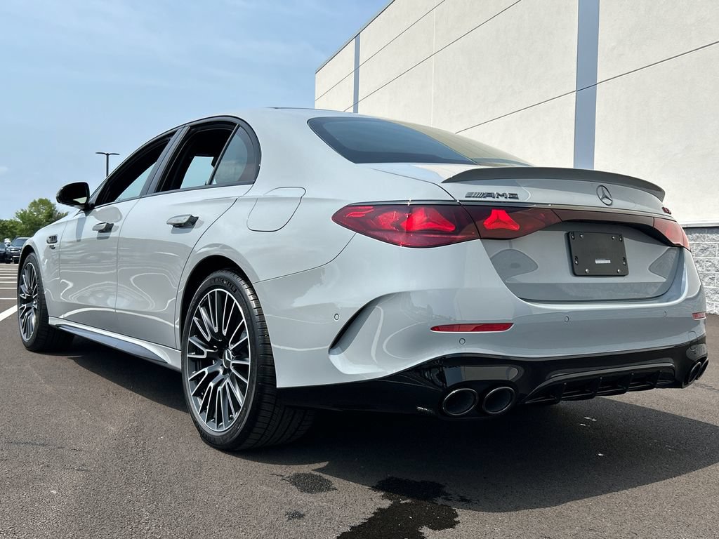 New 2027 Mercedes-Benz E 53 AMG e 4MATIC Sedan image 5