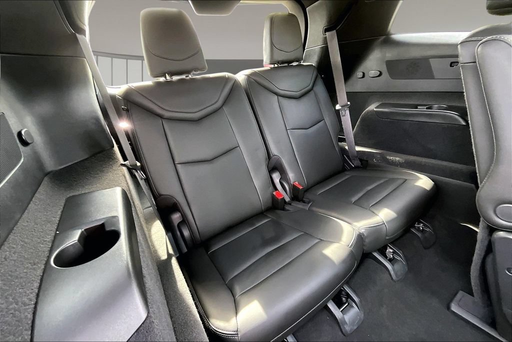 Certified 2025 Cadillac XT6 Premium Luxury AWD/4WD image 30