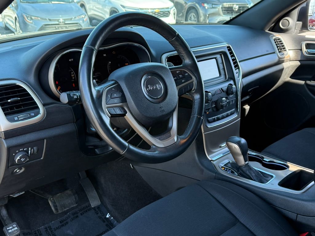 Used 2016 Jeep Grand Cherokee Laredo w/ Quick Order Package 23E image 23