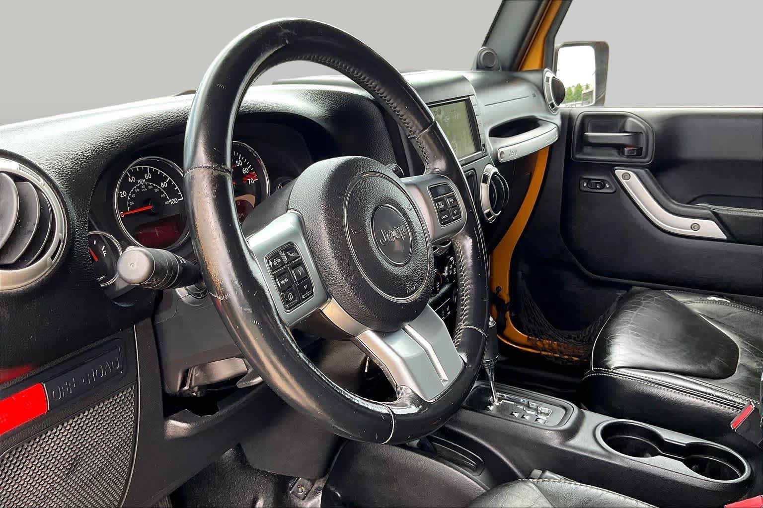 Used 2014 Jeep Wrangler Rubicon AWD/4WD image 14