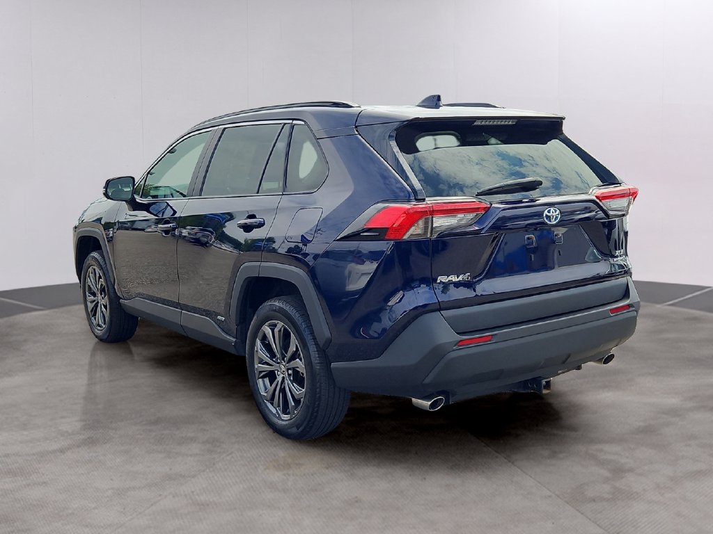 Used 2024 Toyota RAV4 XLE Premium w/ Weather Package AWD/4WD image 6