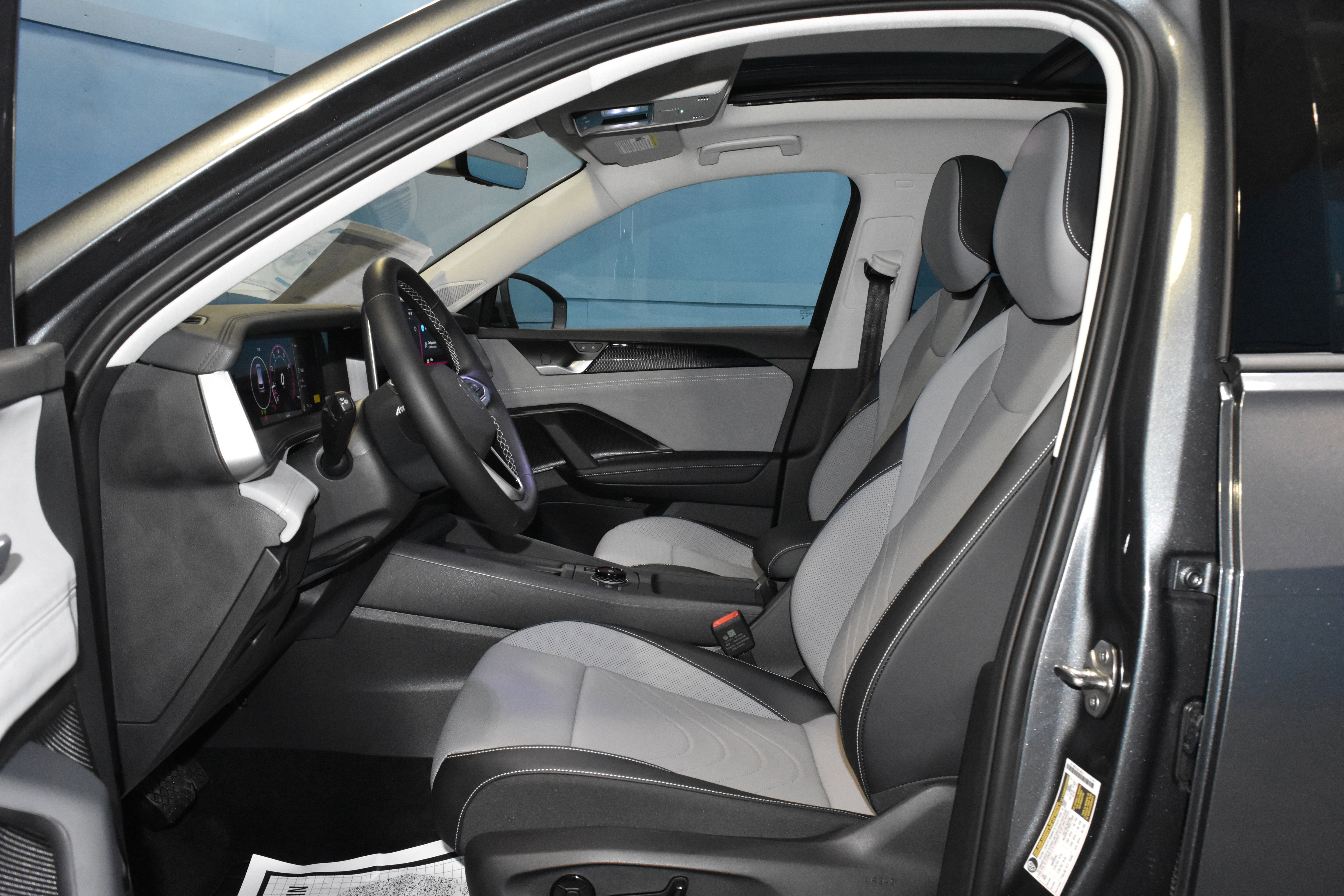 New 2026 Volkswagen Tiguan SE AWD/4WD image 6