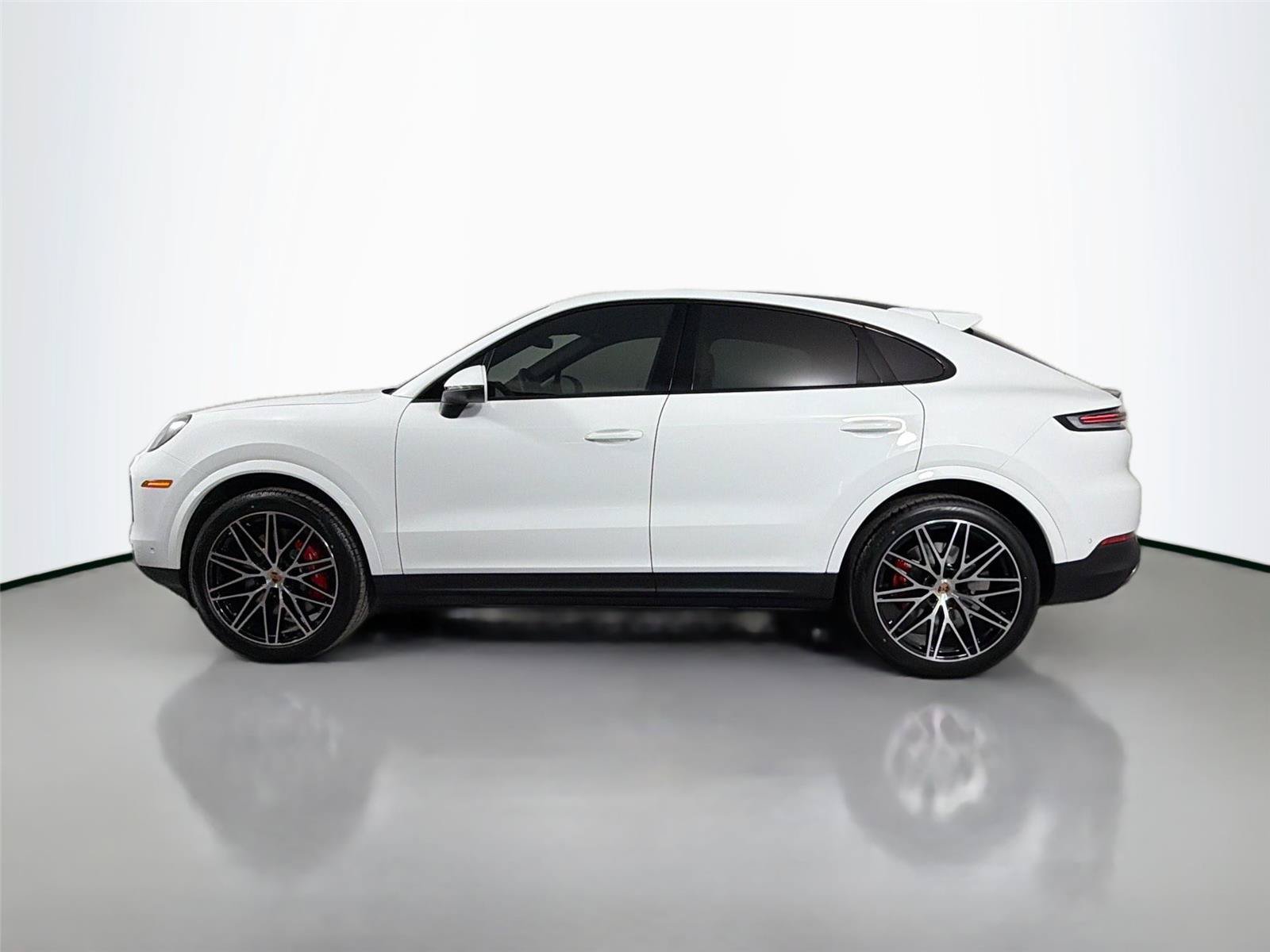 Used 2026 Porsche Cayenne S AWD/4WD image 2