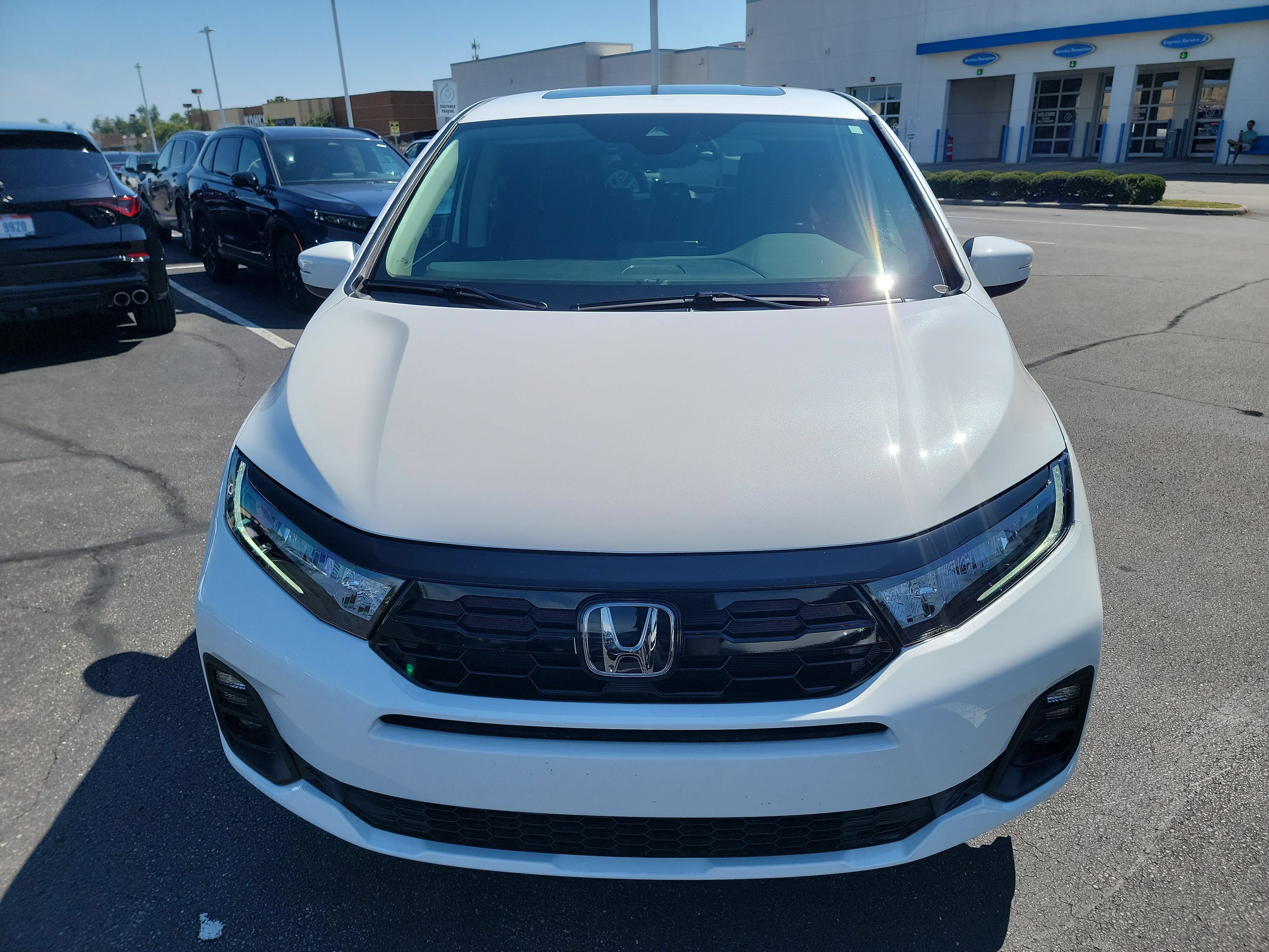 New 2027 Honda Odyssey Touring image 2