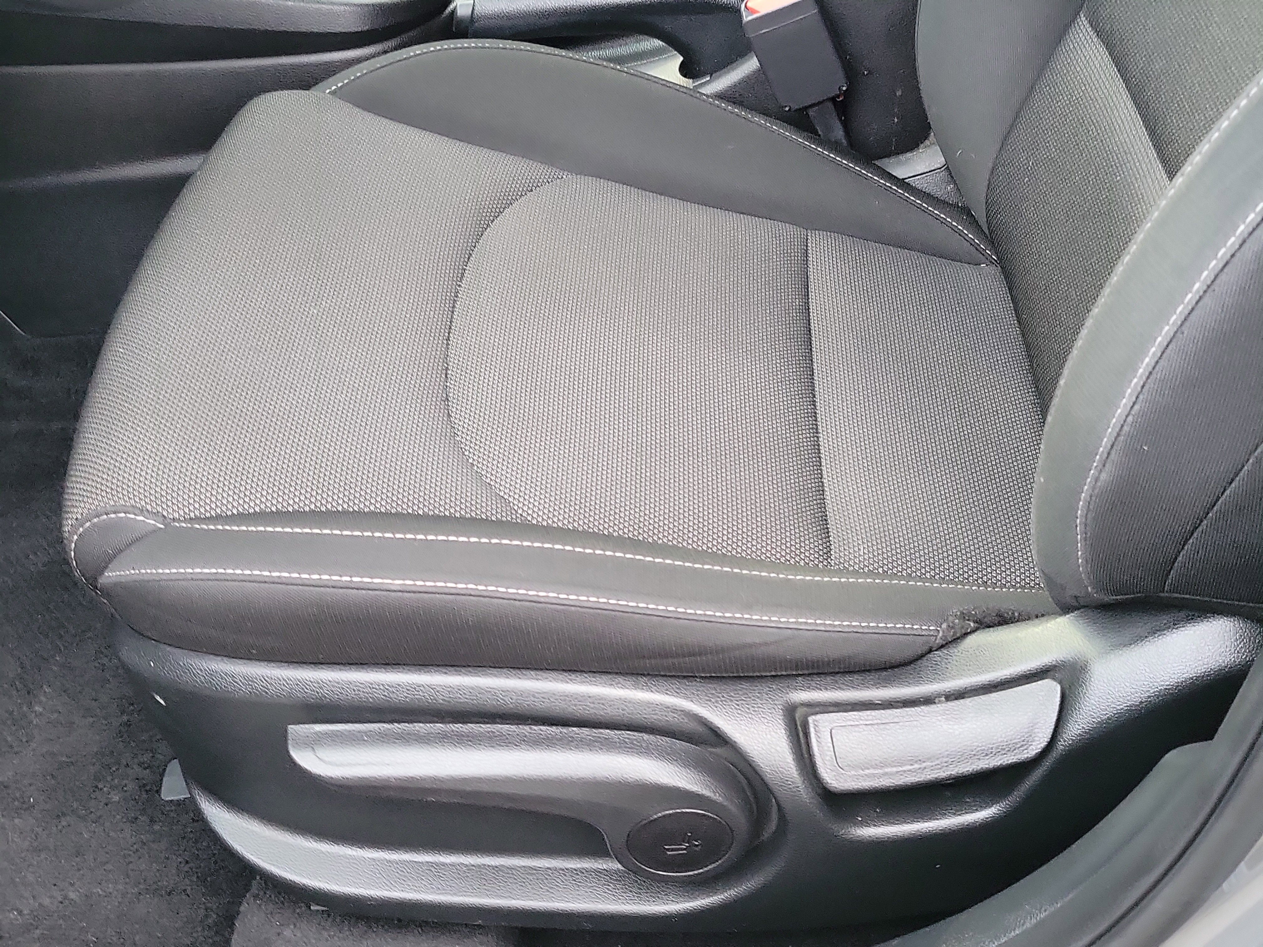 Used 2023 Kia Forte LXS FWD image 17