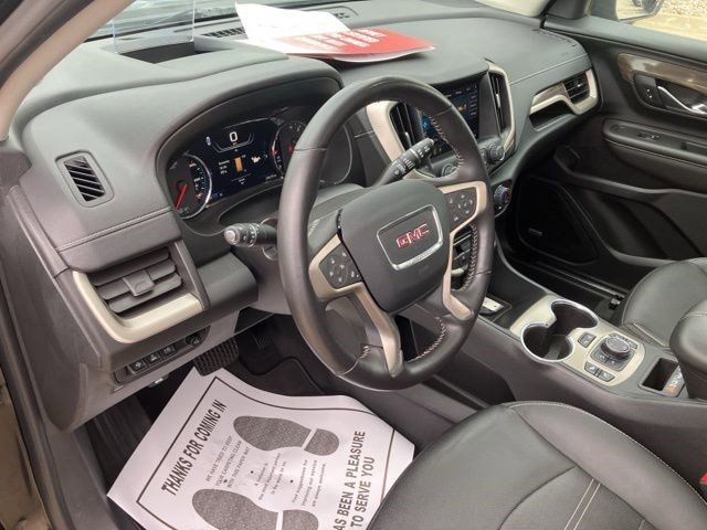Used 2022 GMC Terrain Denali w/ Black Diamond Edition image 14