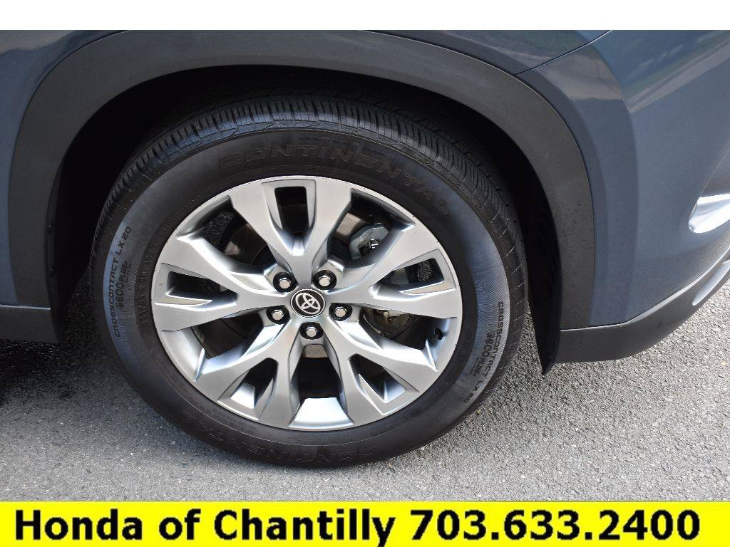 Used 2025 Toyota Grand Highlander AWD image 36
