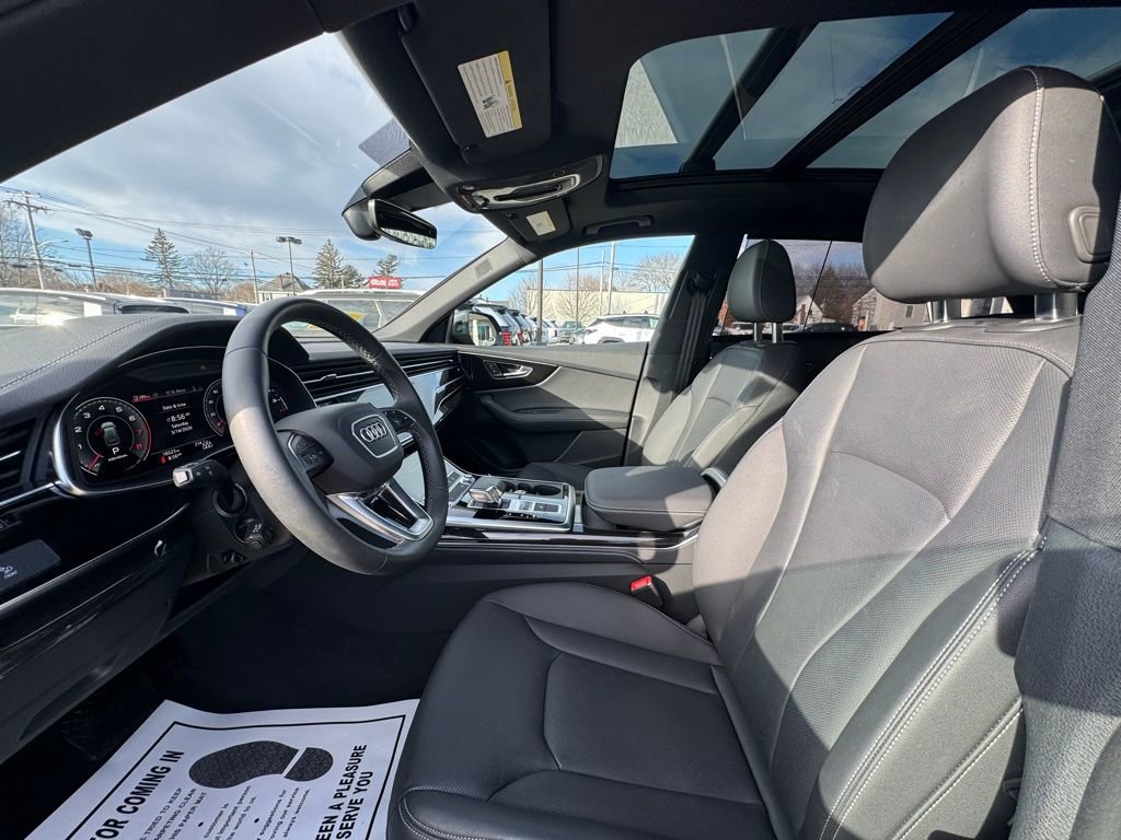 Used 2025 Audi Q8 Premium Plus image 23