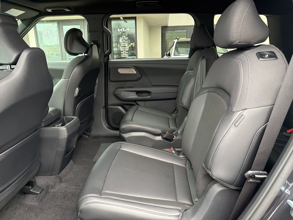New 2027 Kia Telluride S image 21