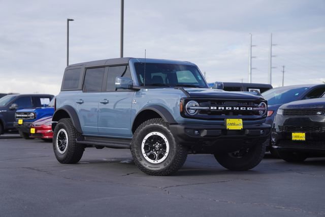 Used 2025 Ford Bronco Outer Banks w/ Sasquatch Package image 2