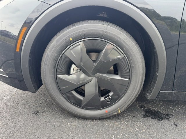 New 2026 Toyota Prius LE image 10