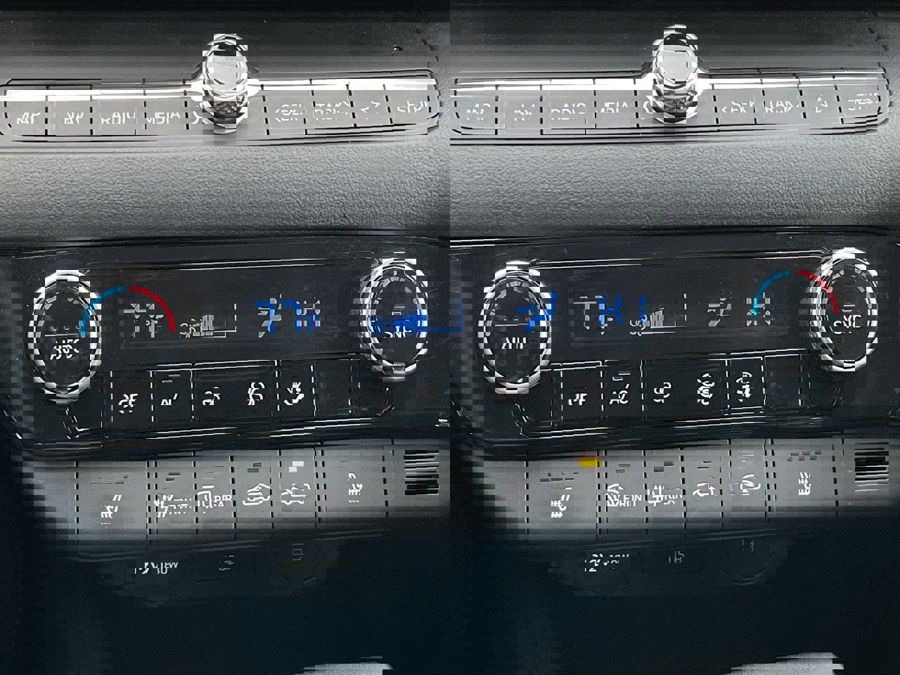 Used 2025 Hyundai Elantra SEL image 31