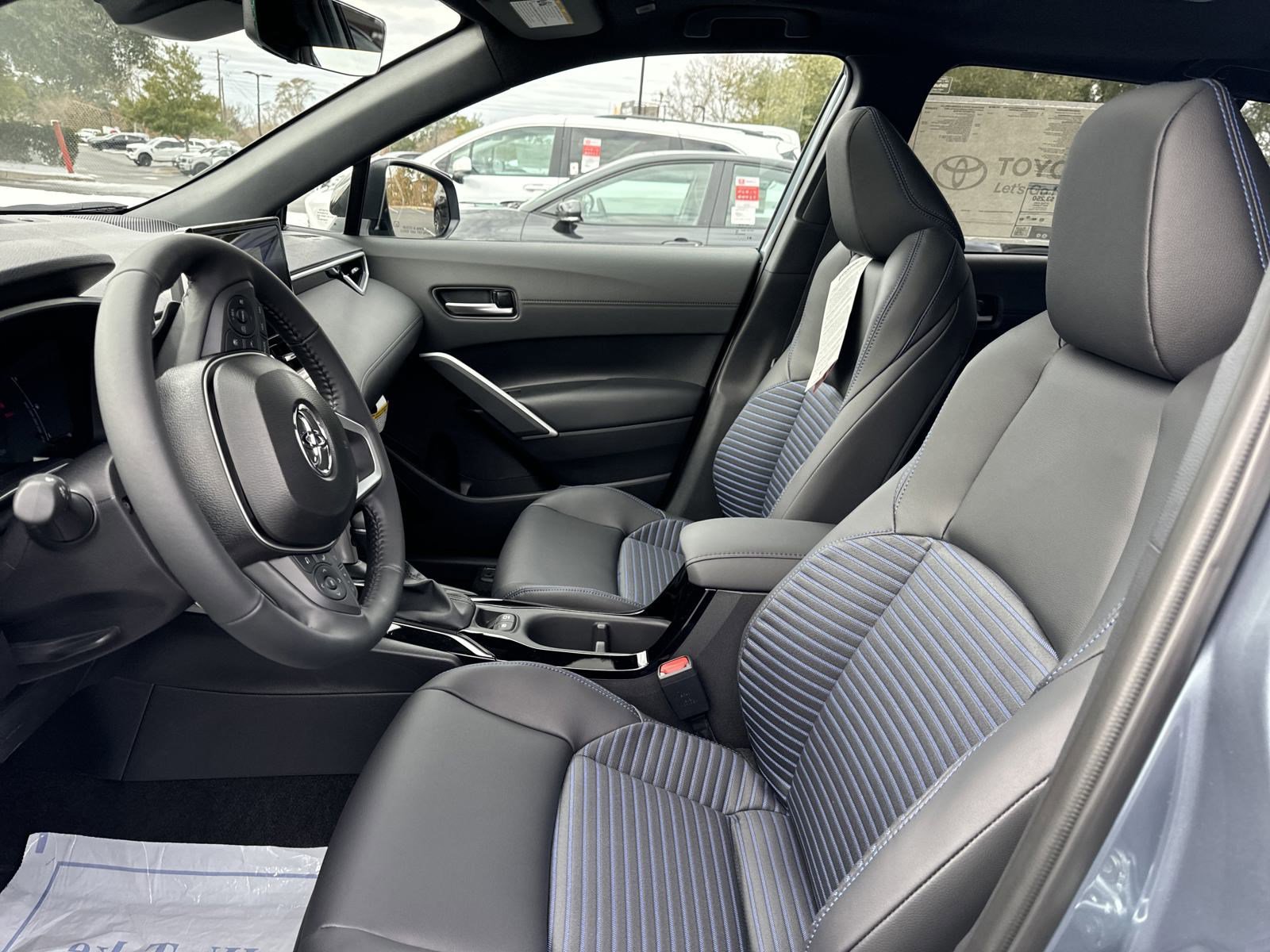 New 2025 Toyota Corolla Cross AWD Hybrid w/ Convenience Package image 13