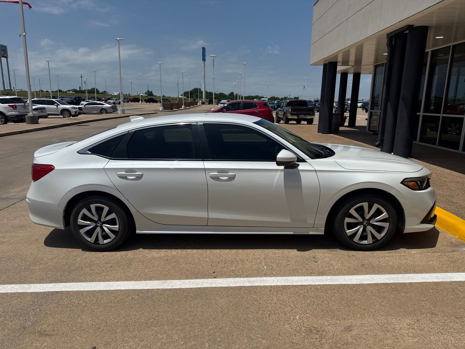 Used 2023 Honda Civic LX image 8