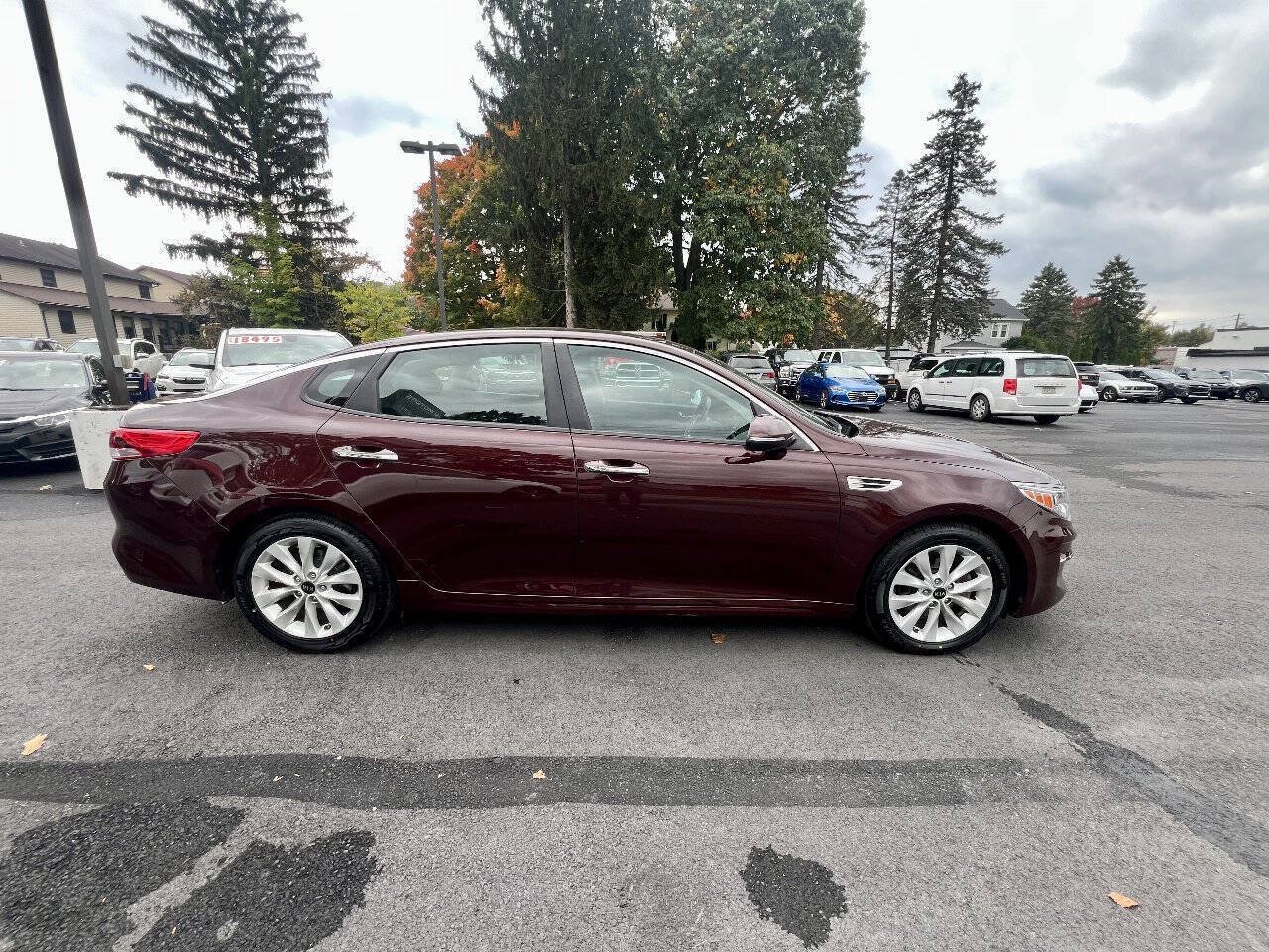Used 2017 Kia Optima LX FWD image 6