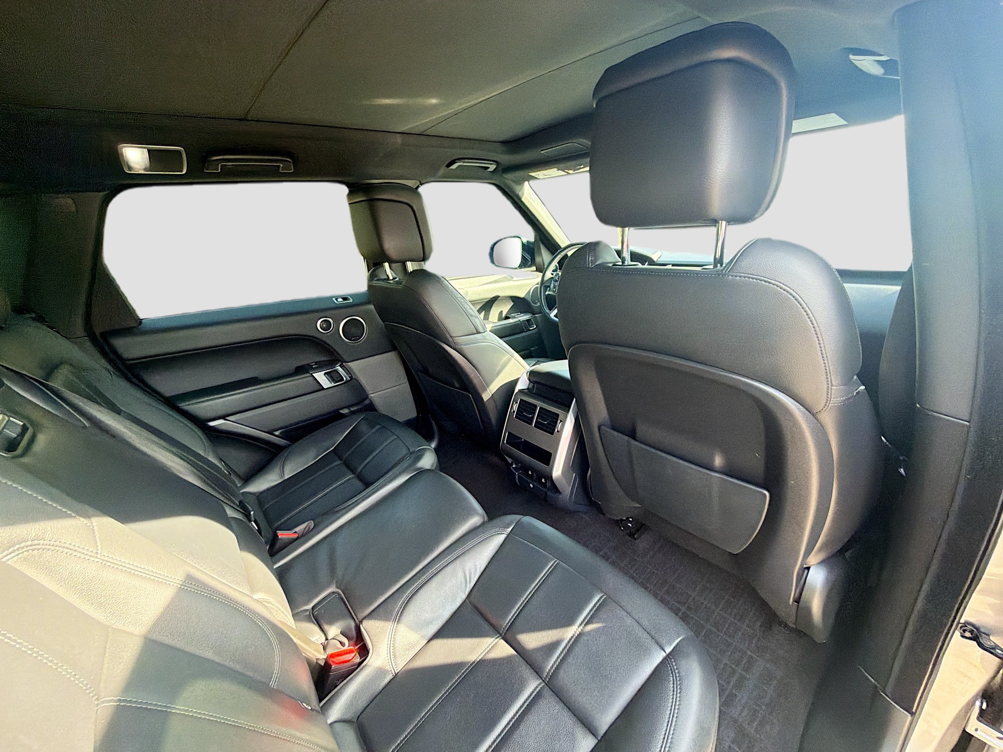 Used 2021 Land Rover Range Rover Sport SE AWD/4WD image 30