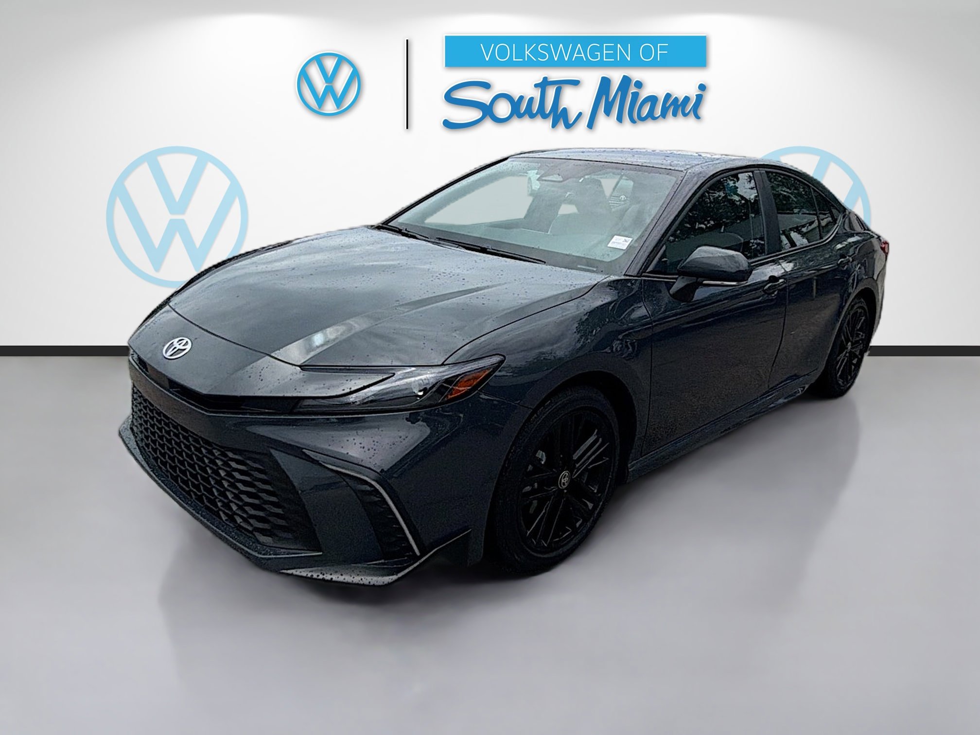 Used 2026 Toyota Camry SE FWD image 3