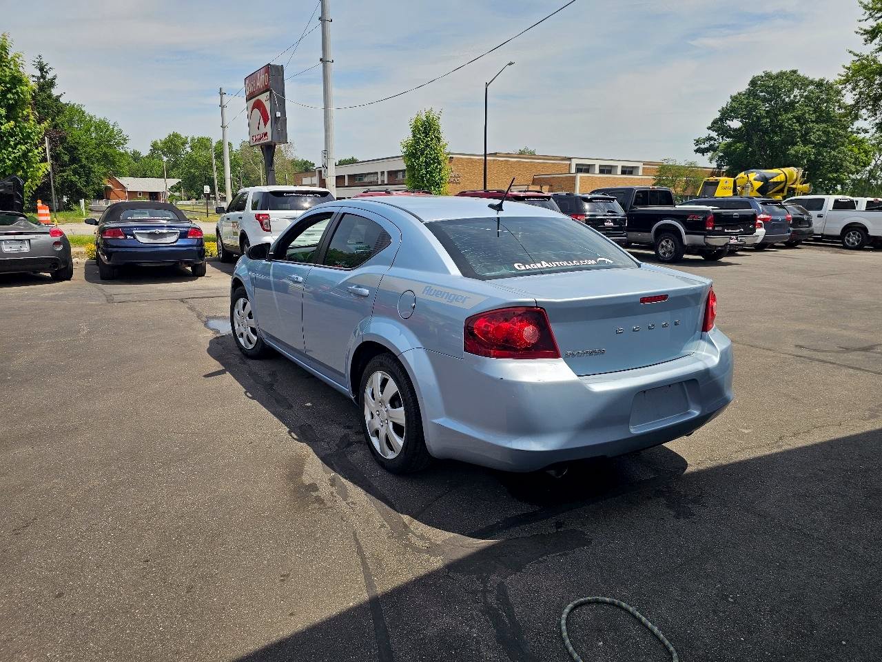 Used 2013 Dodge Avenger SE FWD image 8