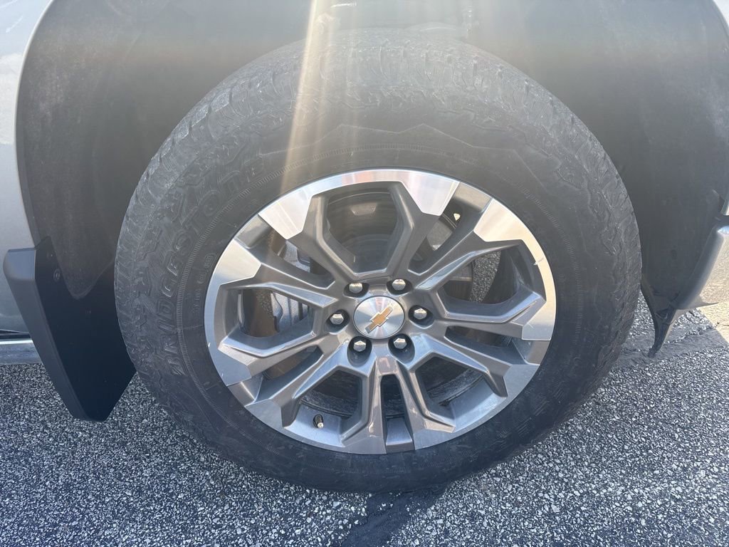 Used 2025 Chevrolet Silverado 1500 High Country image 12