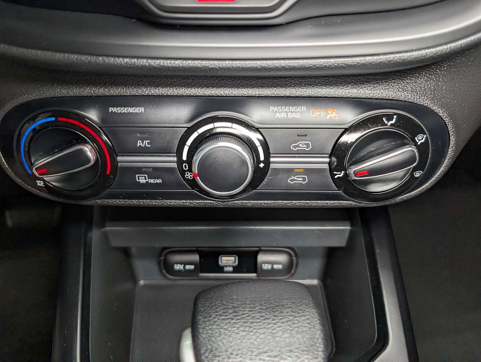 Certified 2023 Kia Soul LX w/ LX Technology Package FWD image 28