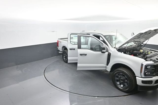 New 2026 Ford F250 4x4 Crew Cab Super Duty image 40