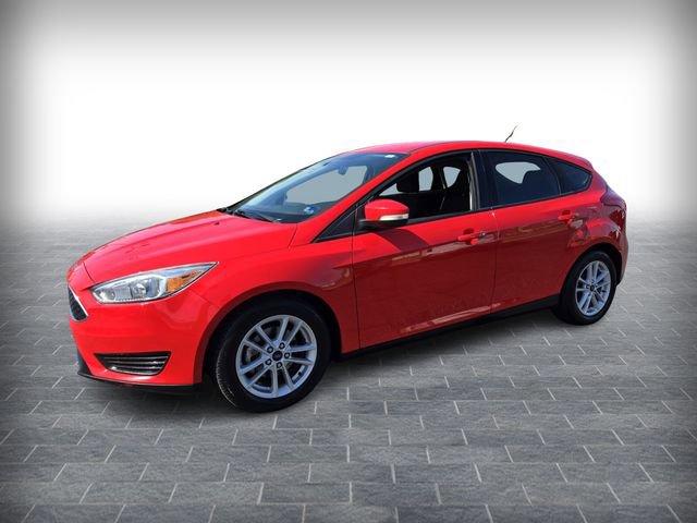 Used 2017 Ford Focus SE image 3