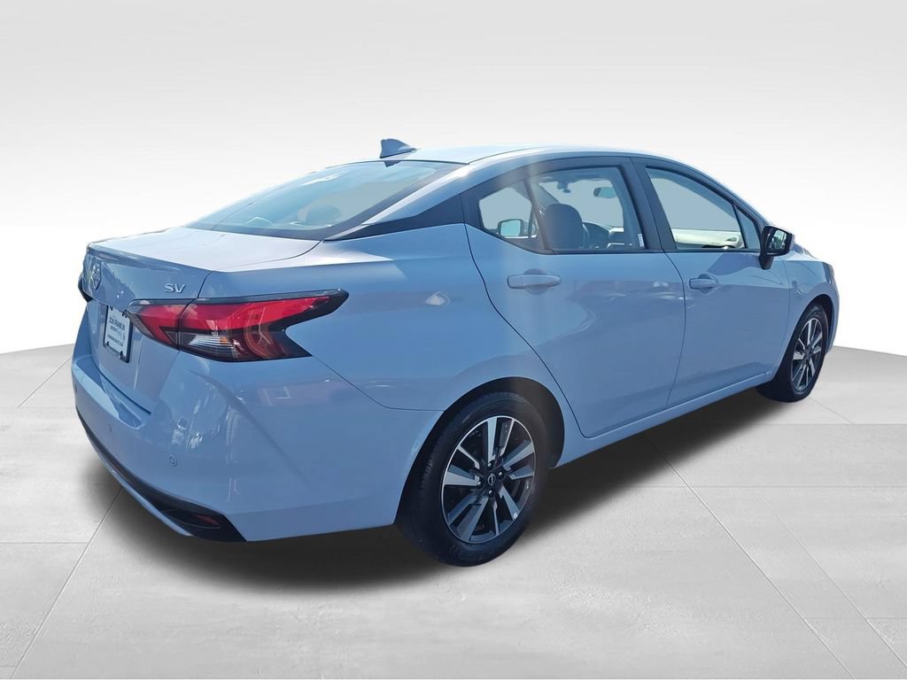 Used 2024 Nissan Versa SV FWD image 5