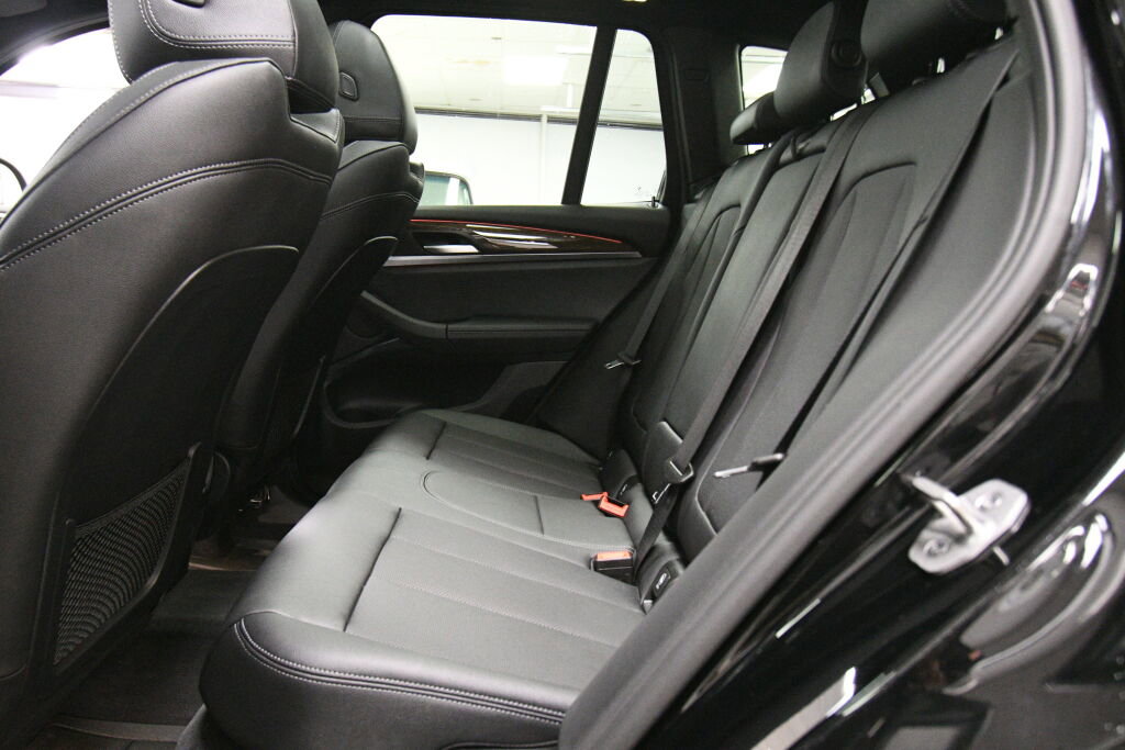 Used 2024 BMW X3 xDrive30i w/ Premium Package w/ZPA image 23