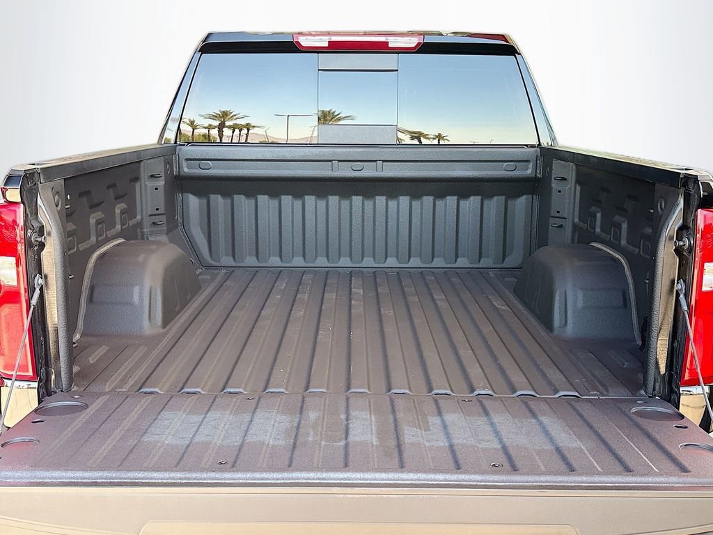 Used 2025 Chevrolet Silverado 1500 LT Trail Boss w/ Convenience Package II AWD/4WD image 27