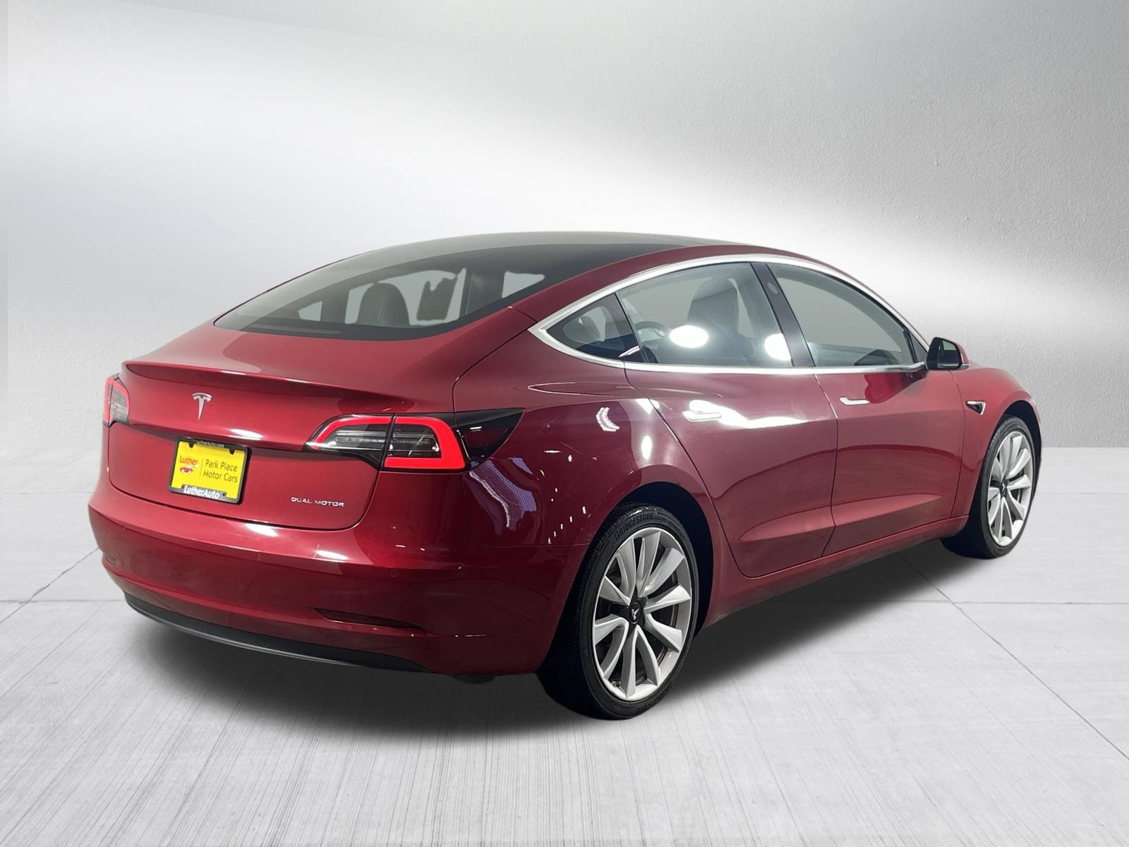 Used 2018 Tesla Model 3 Long Range image 7