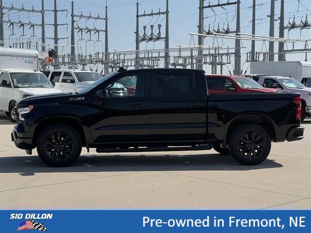 Used 2023 Chevrolet Silverado 1500 RST w/ Z71 Off-Road Package AWD/4WD image 7