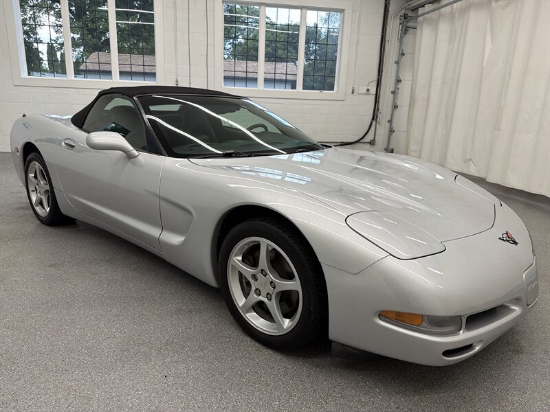 Used 2001 Chevrolet Corvette Convertible w/ Preferred Equipment Group1 RWD image 12