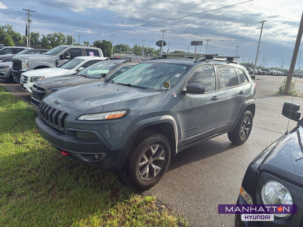 Used 2014 Jeep Cherokee Trailhawk w/ Technology Group AWD/4WD image 1