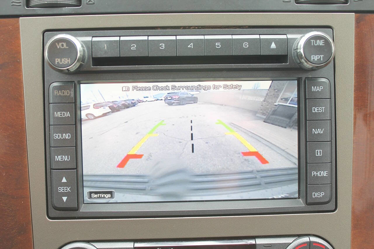 Used 2013 Lincoln Navigator 4WD w/ HD Trailer Tow Pkg image 32