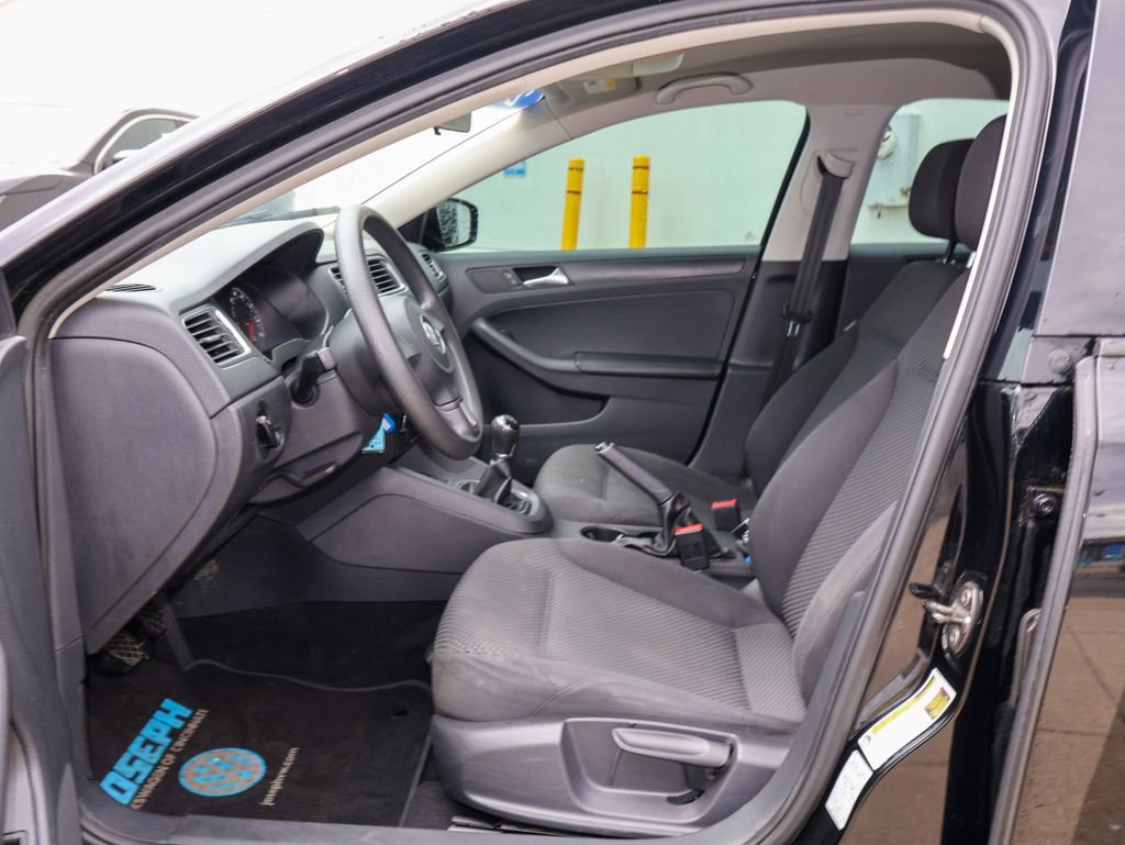 Used 2013 Volkswagen Jetta S image 11