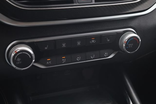 Used 2023 Nissan Altima 2.0 SR FWD image 12